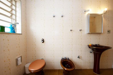 Casa para alugar com 400m², 4 quartos e 4 vagas Casa para alugar com 400m², 4 quartos e 4 vagasbanheiro 2 corredor