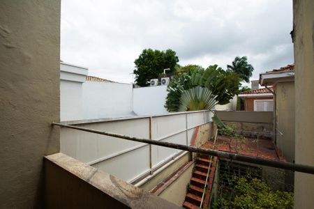 Casa para alugar com 400m², 4 quartos e 4 vagas Casa para alugar com 400m², 4 quartos e 4 vagasvaranda banheiro 2 corredor