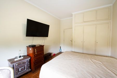 Casa para alugar com 400m², 4 quartos e 4 vagas Casa para alugar com 400m², 4 quartos e 4 vagasquarto 1