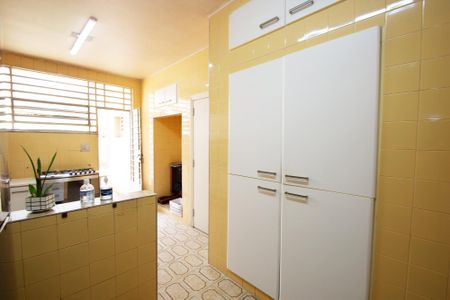 Casa para alugar com 400m², 4 quartos e 4 vagas Casa para alugar com 400m², 4 quartos e 4 vagascozinha