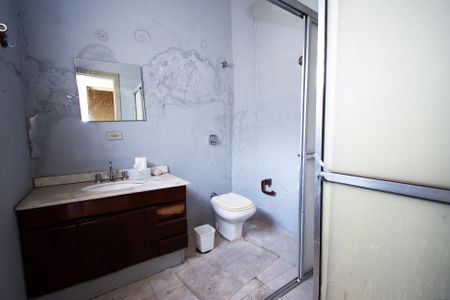 Casa para alugar com 400m², 4 quartos e 4 vagas Casa para alugar com 400m², 4 quartos e 4 vagasbanheiro quarto edicula