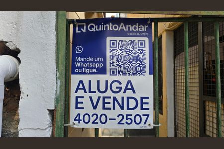 Casa para alugar com 130m², 3 quartos e sem vagaFachada casa com placa