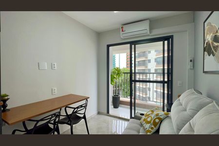 Sala de kitnet/studio para alugar com 1 quarto, 27m² em Pinheiros, São Paulo