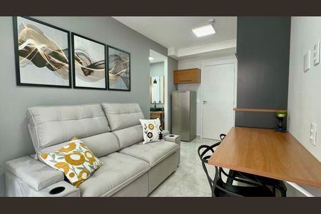 Sala de kitnet/studio para alugar com 1 quarto, 27m² em Pinheiros, São Paulo