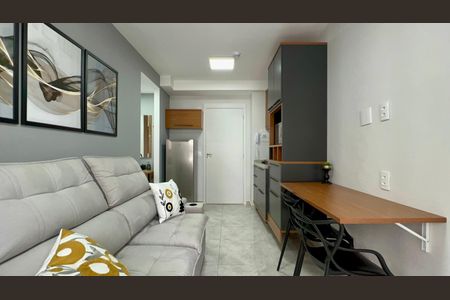 Studio para alugar com 27m², 1 quarto e sem vaga Studio para alugar com 27m², 1 quarto e sem vagaSala