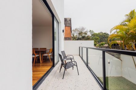 Casa à venda com 450m², 4 quartos e 2 vagas Casa à venda com 450m², 4 quartos e 2 vagasFoto 25