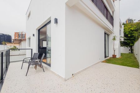 Casa à venda com 450m², 4 quartos e 2 vagas Casa à venda com 450m², 4 quartos e 2 vagasFoto 26