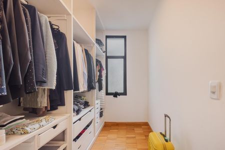 Casa à venda com 450m², 4 quartos e 2 vagas Casa à venda com 450m², 4 quartos e 2 vagasFoto 41