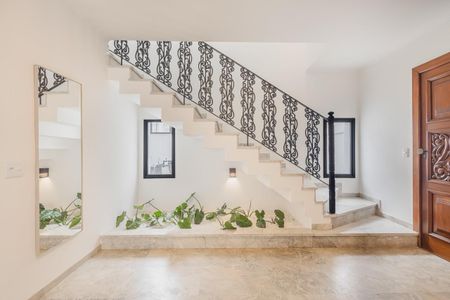 Casa à venda com 450m², 4 quartos e 2 vagas Casa à venda com 450m², 4 quartos e 2 vagasFoto 44