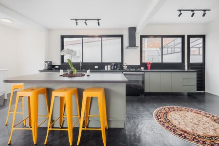 Casa à venda com 450m², 4 quartos e 2 vagas Casa à venda com 450m², 4 quartos e 2 vagasFoto 24