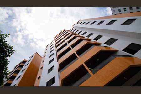 Apartamento para alugar com 80m², 2 quartos e 1 vagaFachada