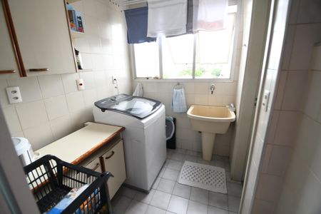 Apartamento à venda com 153m², 3 quartos e 1 vagaÁrea de Serviço