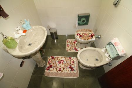 Casa à venda com 200m², 4 quartos e 1 vagaLavabo