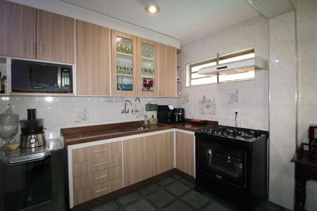 Casa à venda com 200m², 4 quartos e 1 vagaCozinha