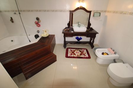 Casa à venda com 200m², 4 quartos e 1 vagaQuarto 1 - Banheiro