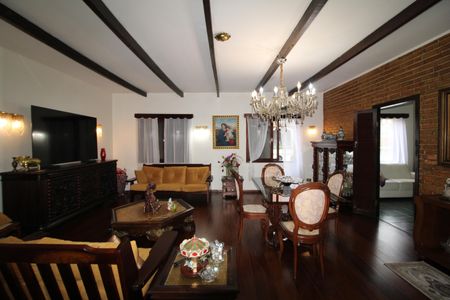 Sala de casa à venda com 4 quartos, 200m² em Jardim Franca, São Paulo