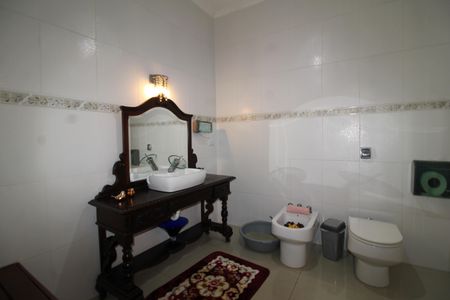 Casa à venda com 200m², 4 quartos e 1 vagaQuarto 1 - Banheiro