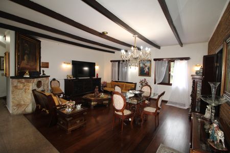 Sala de casa à venda com 4 quartos, 200m² em Jardim Franca, São Paulo