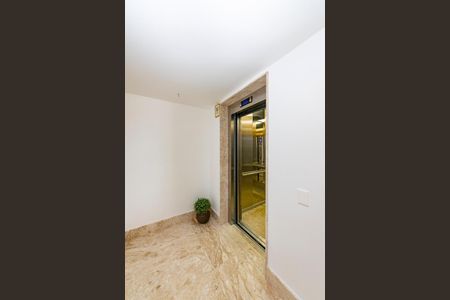 Apartamento à venda com 194m², 4 quartos e 3 vagasHall de entrada