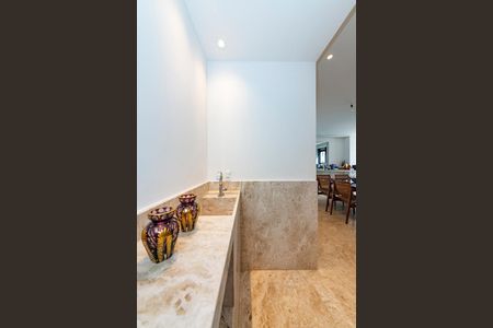 Apartamento à venda com 194m², 4 quartos e 3 vagasLavabo