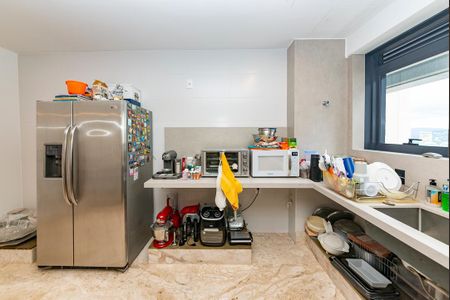 Apartamento à venda com 194m², 4 quartos e 3 vagasCozinha