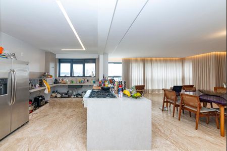 Apartamento à venda com 194m², 4 quartos e 3 vagasCozinha