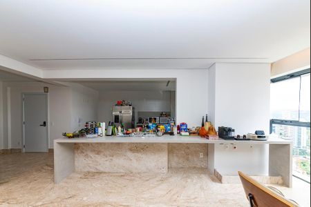 Apartamento à venda com 194m², 4 quartos e 3 vagasCozinha