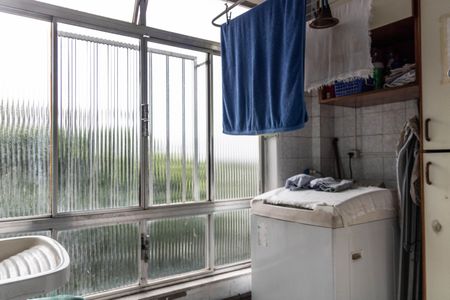 Apartamento à venda com 110m², 3 quartos e 1 vagaÁrea de Serviço