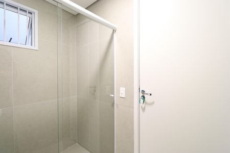 Banheiro de apartamento para alugar com 1 quarto, 26m² em Barra Funda, São Paulo