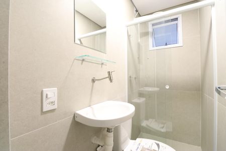 Banheiro de kitnet/studio para alugar com 1 quarto, 20m² em Barra Funda, São Paulo