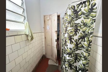 Casa à venda com 250m², 5 quartos e sem vagaBanheiro