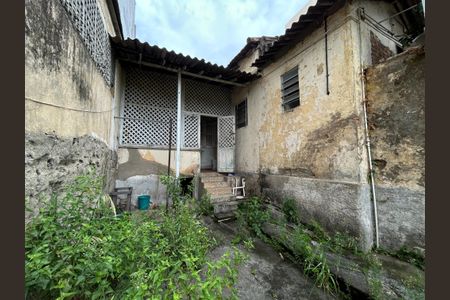 Casa à venda com 250m², 5 quartos e sem vagaQuintal