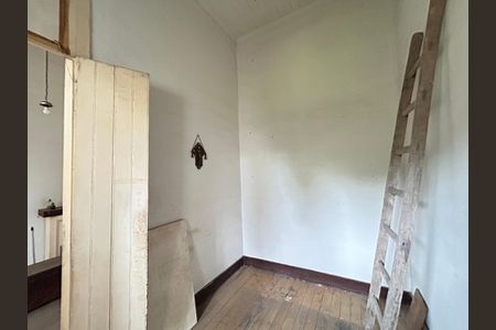 Casa à venda com 250m², 5 quartos e sem vagaQuarto 3 casa 2