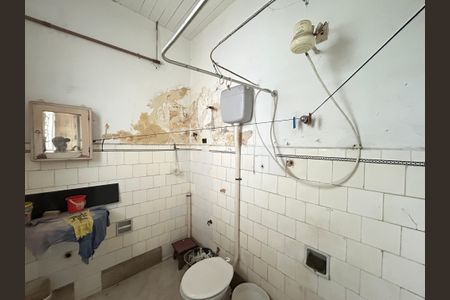 Casa à venda com 250m², 5 quartos e sem vagaBanheiro Casa 2