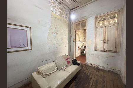Casa à venda com 250m², 5 quartos e sem vagaSala