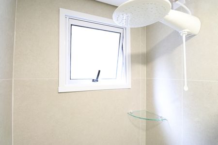 Banheiro de kitnet/studio para alugar com 1 quarto, 22m² em Barra Funda, São Paulo