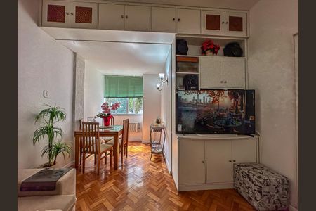 Apartamento à venda com 90m², 2 quartos e sem vaga