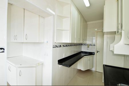 Apartamento para alugar com 69m², 3 quartos e 2 vagasCozinha