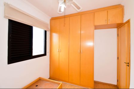 Apartamento para alugar com 69m², 3 quartos e 2 vagasQuarto 2