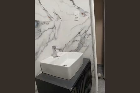 Apartamento à venda com 32m², 1 quarto e sem vagaBanheiro