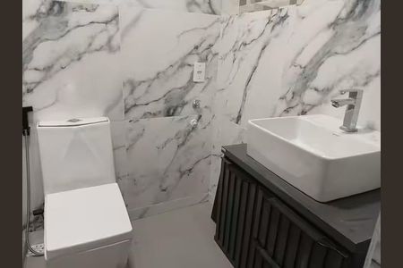 Apartamento à venda com 32m², 1 quarto e sem vagaBanheiro