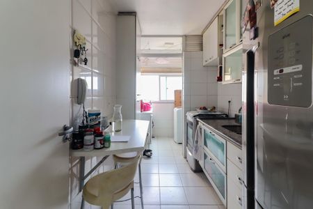 Apartamento à venda com 56m², 2 quartos e 2 vagasCozinha e Área de Serviço
