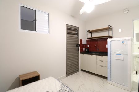 Sala/Quarto/Cozinha de kitnet/studio para alugar com 1 quarto, 15m² em Barra Funda, São Paulo