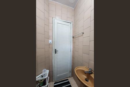 Apartamento para alugar com 55m², 2 quartos e sem vaga Apartamento para alugar com 55m², 2 quartos e sem vagaBanheiro