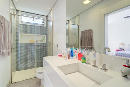 Casa à venda com 4 quartos, 490m² em Santo Amaro, São Paulo