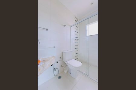 Banheiro da Suíte de casa para alugar com 3 quartos, 400m² em Parque Mirante do Vale, Jacareí