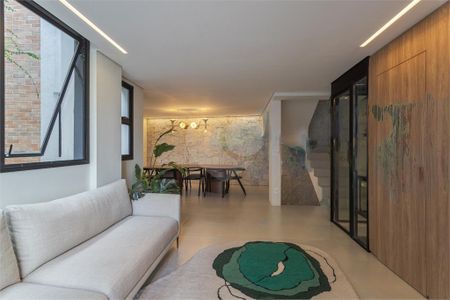 Casa de Condomínio à venda com 3 quartos, 275m² em Vila Mariana, São Paulo