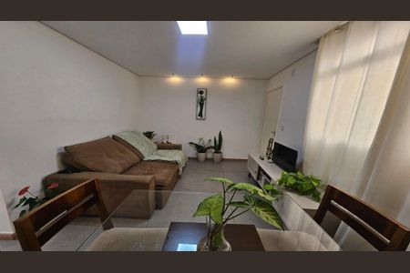 Apartamento à venda com 2 quartos, 50m² em Camargos, Belo Horizonte