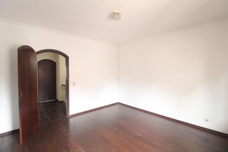 Casa para alugar com 160m², 3 quartos e 6 vagasSuíte