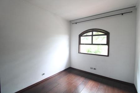 Casa para alugar com 160m², 3 quartos e 6 vagasQuarto 2